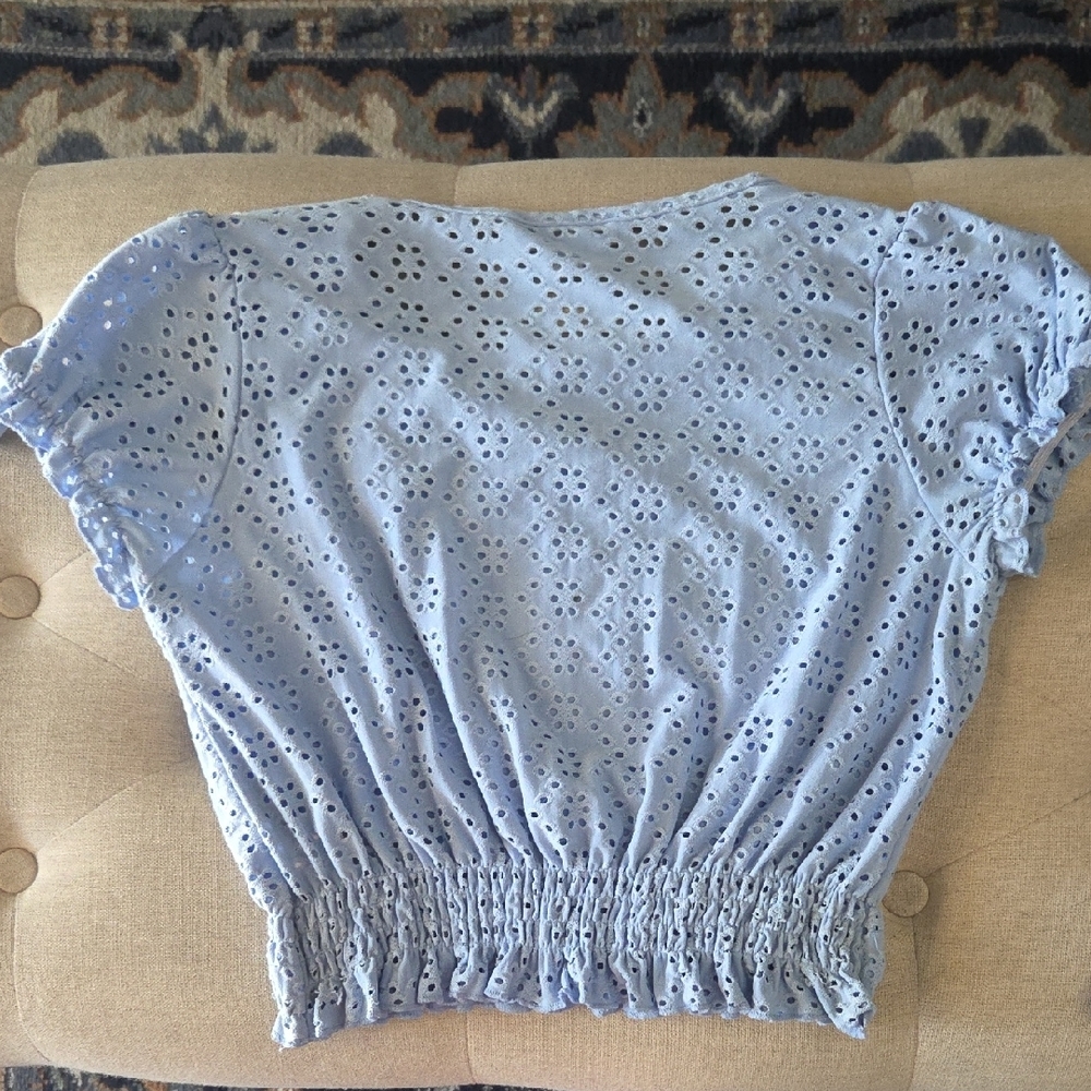 Wild Fable Girl's Sky Blue Eyelet Blouse Girl's Size 16 Light Weight - Picture 5 of 5